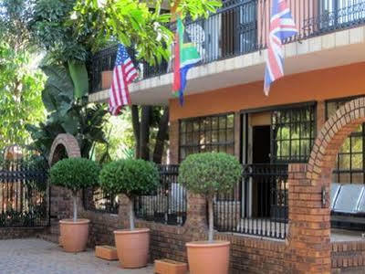 A Knights Rest Guesthouse Претория Экстерьер фото