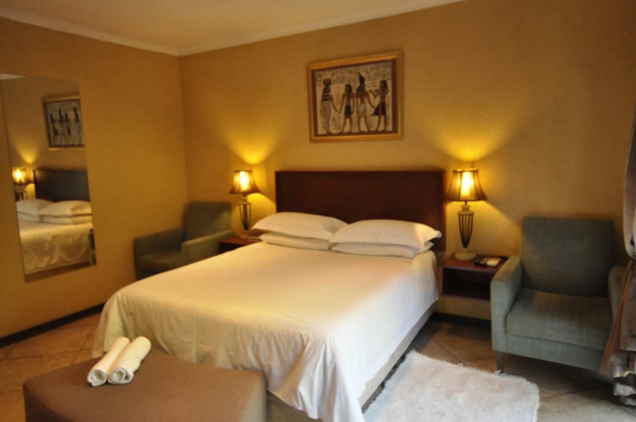 A Knights Rest Guesthouse Претория Экстерьер фото